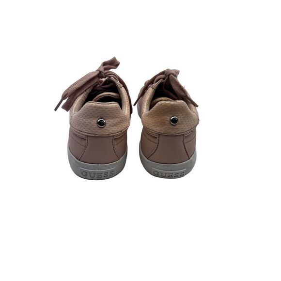 Guess - Picture 4 of 10